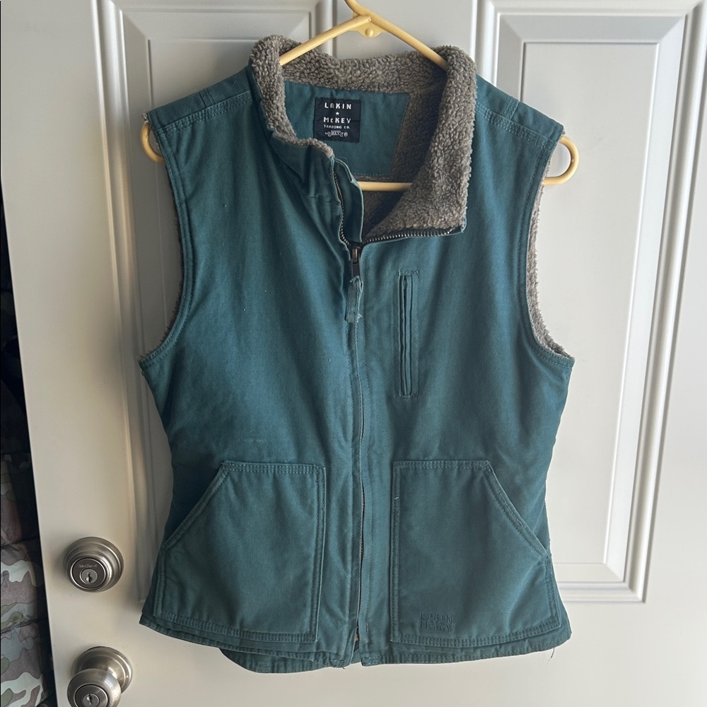 Lakin Mckey Women's Green Fleece Vest